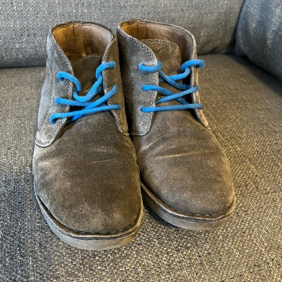 Eddie Bauer Chukka Boots - Picture 2 of 7